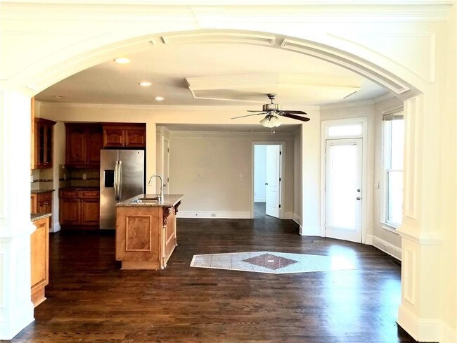 Building Photo - 3306 Chastain Ridge Dr
