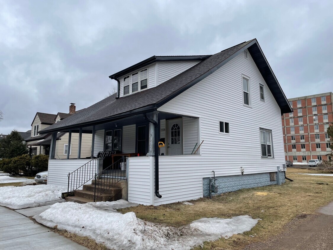 1249 Portage St, Stevens Point, WI 54481 House Rental in Stevens Point, WI