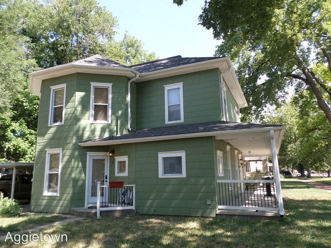 Primary Photo - 203 N Juliette Ave