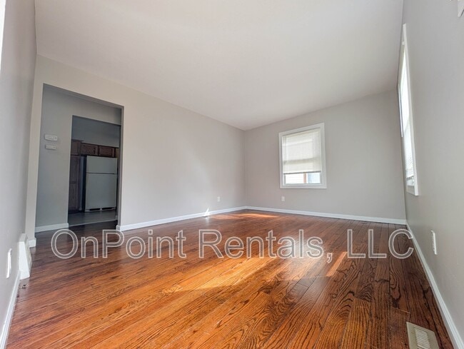Building Photo - 34224 Stellwagen St