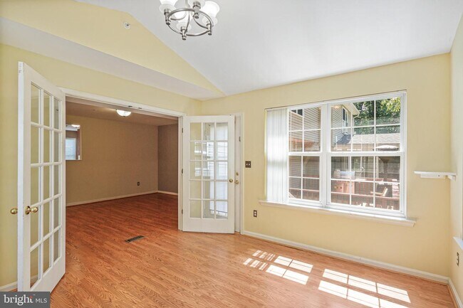 Building Photo - 9666 Guilford Rd