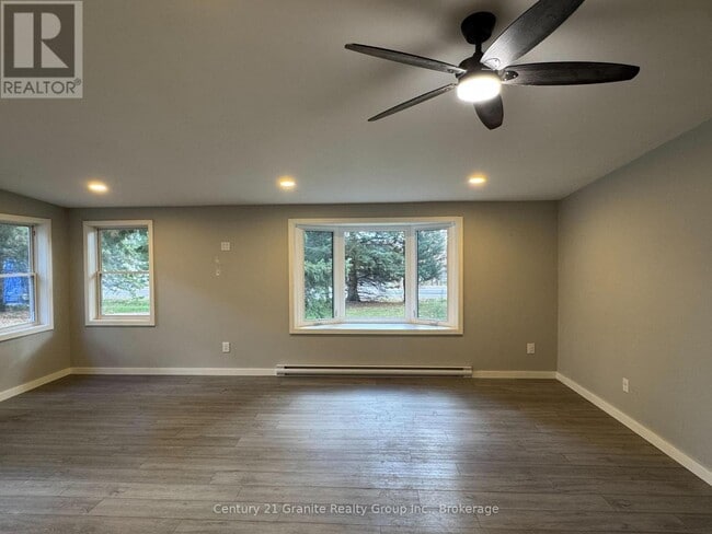 Building Photo - 4687 Haliburton County Rd 21