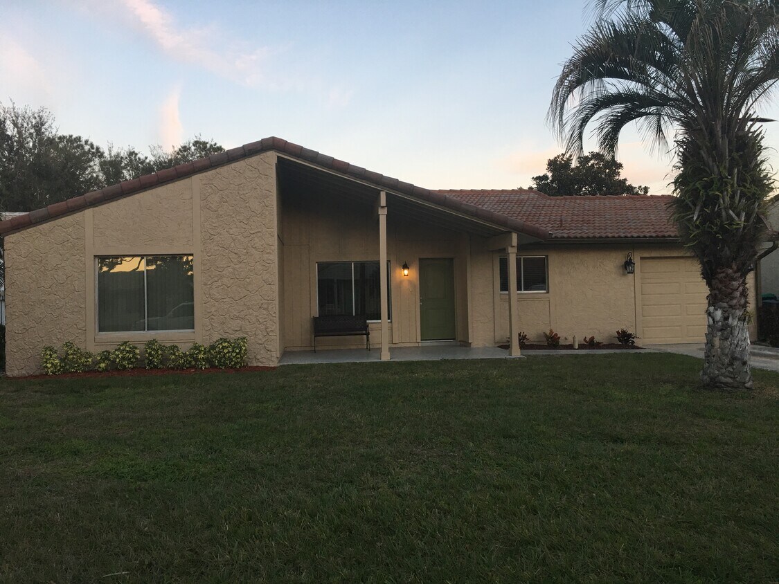 New tile roof, paint, garage door and light fixtures - 10826 Wheaton Court