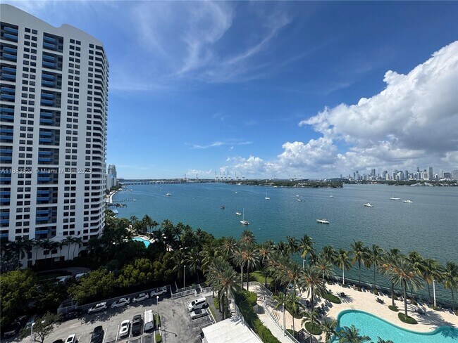 Foto del edificio - 1500 Bay Rd