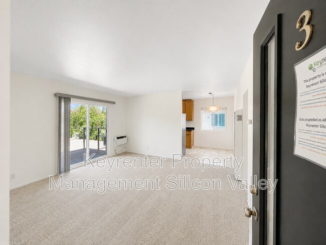 Foto del edificio - 923 Ravenscourt Ave