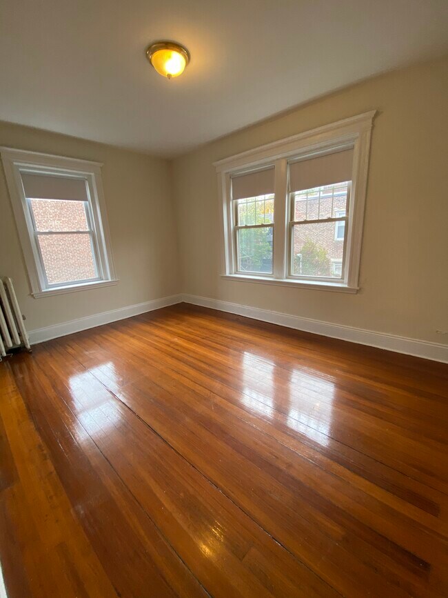 Foto del edificio - 1736 Beacon St