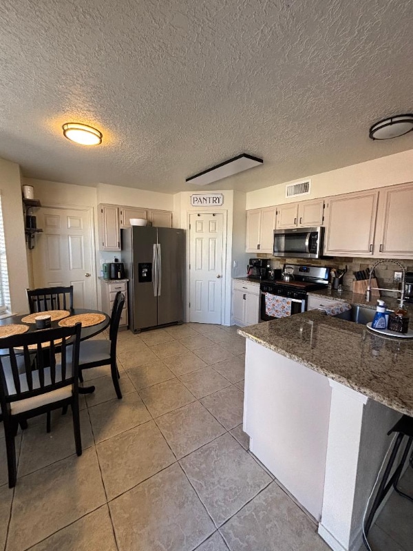 Building Photo - 1301 Parkway Dr NW