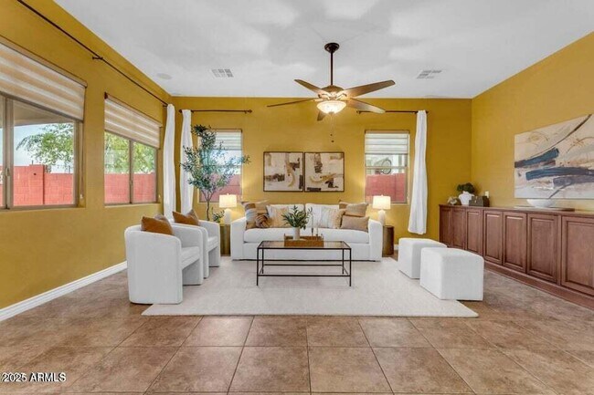 Foto del edificio - 17564 W Verdin Rd