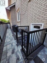 Building Photo - 50 Grandlea Crescent