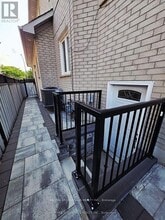 Building Photo - 50 Grandlea Crescent