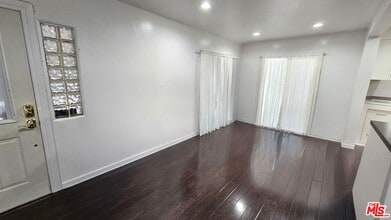 Building Photo - 3212 De Witt Dr