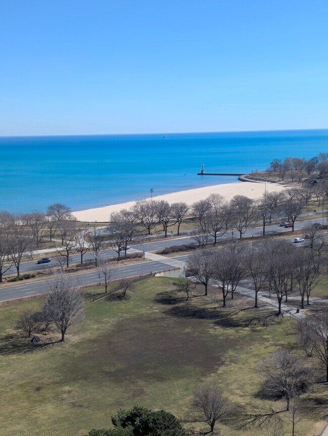 Foto del edificio - 5415 N Sheridan Rd