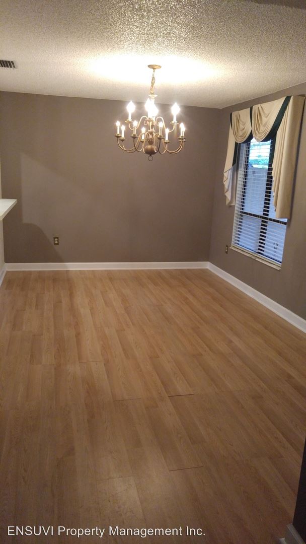 Foto del edificio - 108 Lakeside Colony Dr