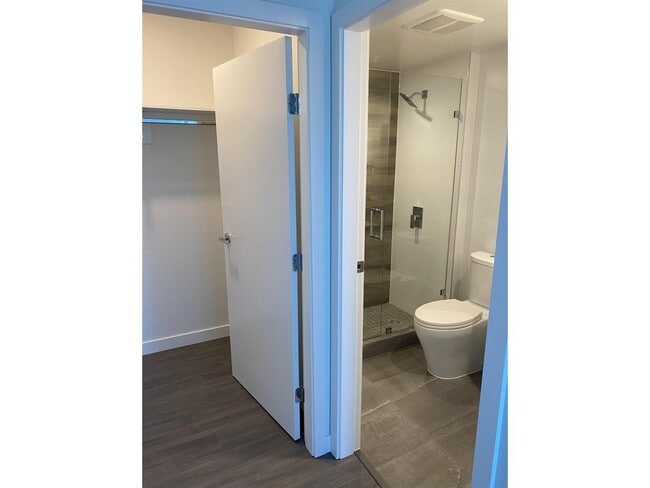 Building Photo - 13615 Fraser Hwy