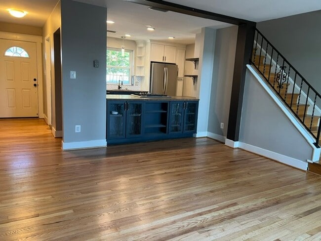 Foto del edificio - 209 Burgess Ave