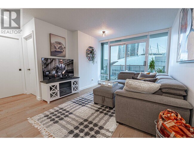 Photo du bâtiment - 688-1688 Abbott St
