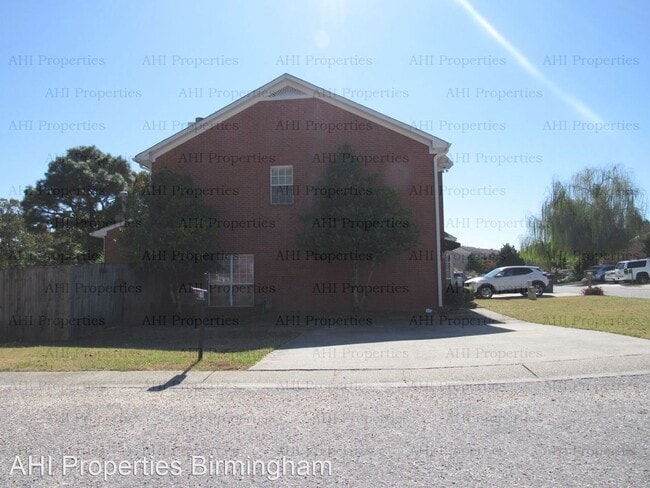 Building Photo - 3 br, 2.5 bath House - 506 Canyon Park Dr