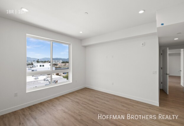 Foto del edificio - 6600 Van Nuys Blvd