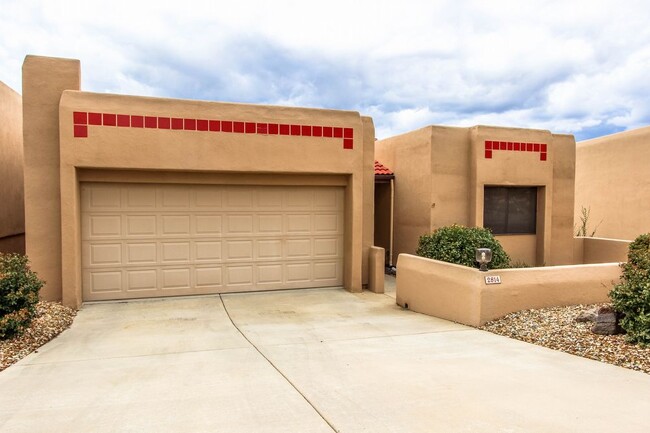 Building Photo - Patio home with view