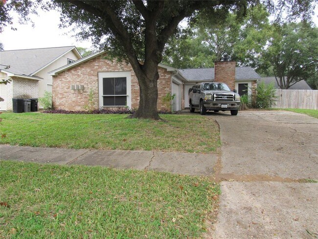 Foto del edificio - 22702 Braken Carter Ln