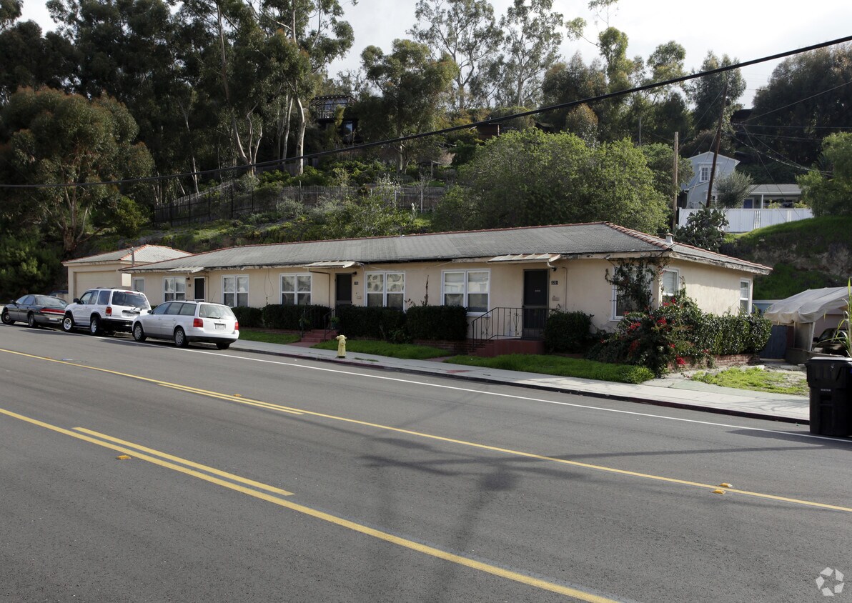 Foto principal - 3201-3205 Reynard Way