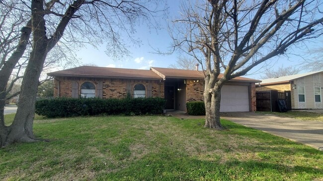 Great home in Rowlett! - Great home in Rowlett!