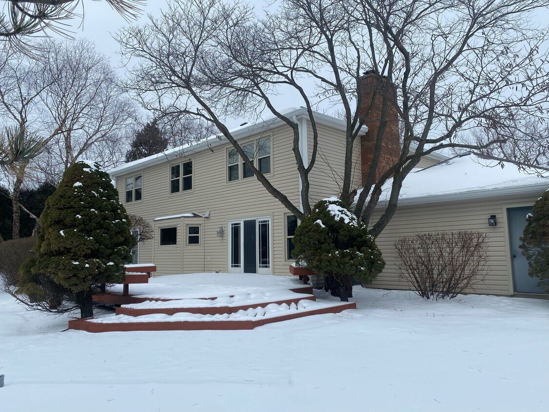 Foto del edificio - 1751 White Fence Ln