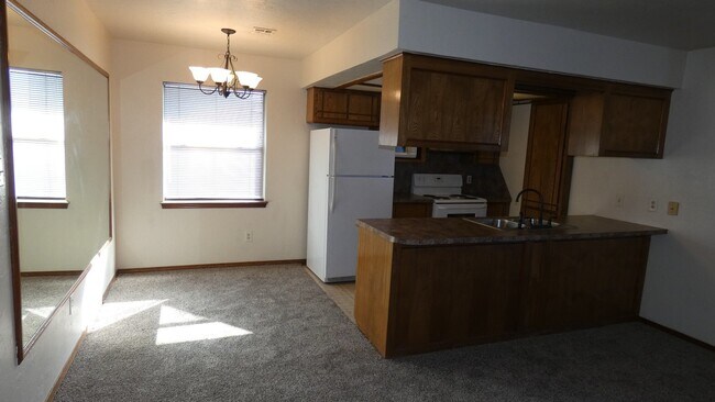 Foto del edificio - 4034 NW Ozmun Ave