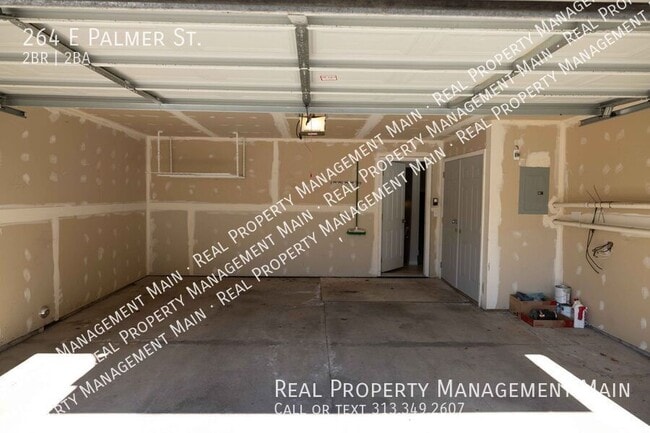 Building Photo - 264 E Palmer St