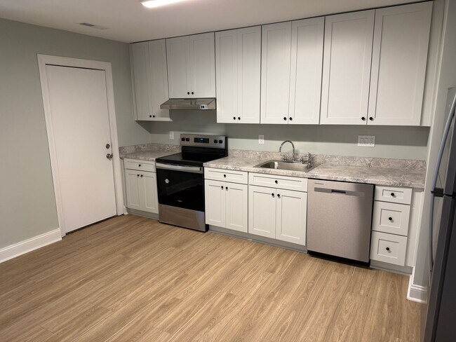 Foto del edificio - Beautifully Renovated 2 Bedroom Home!