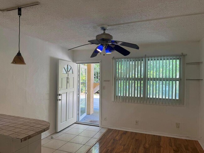Foto del edificio - 3251 SW 44th St