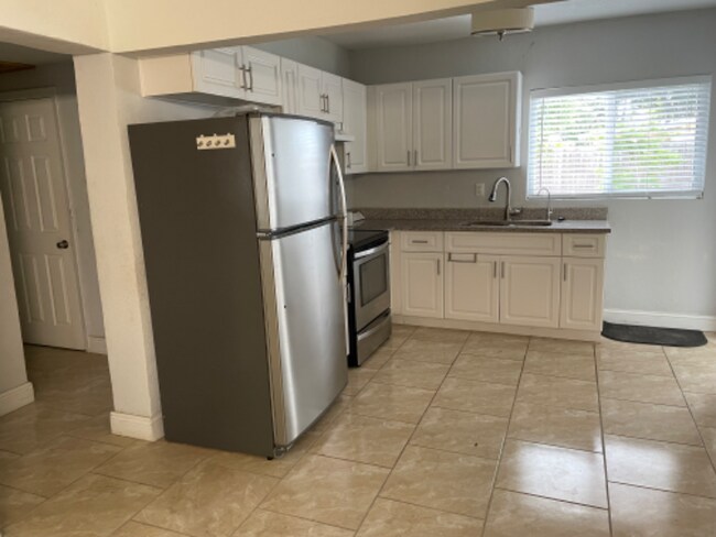 Foto del edificio - 4915 44th Ave N