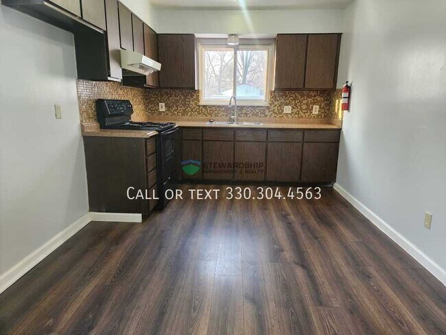 Foto del edificio - 787 Georgia Ave