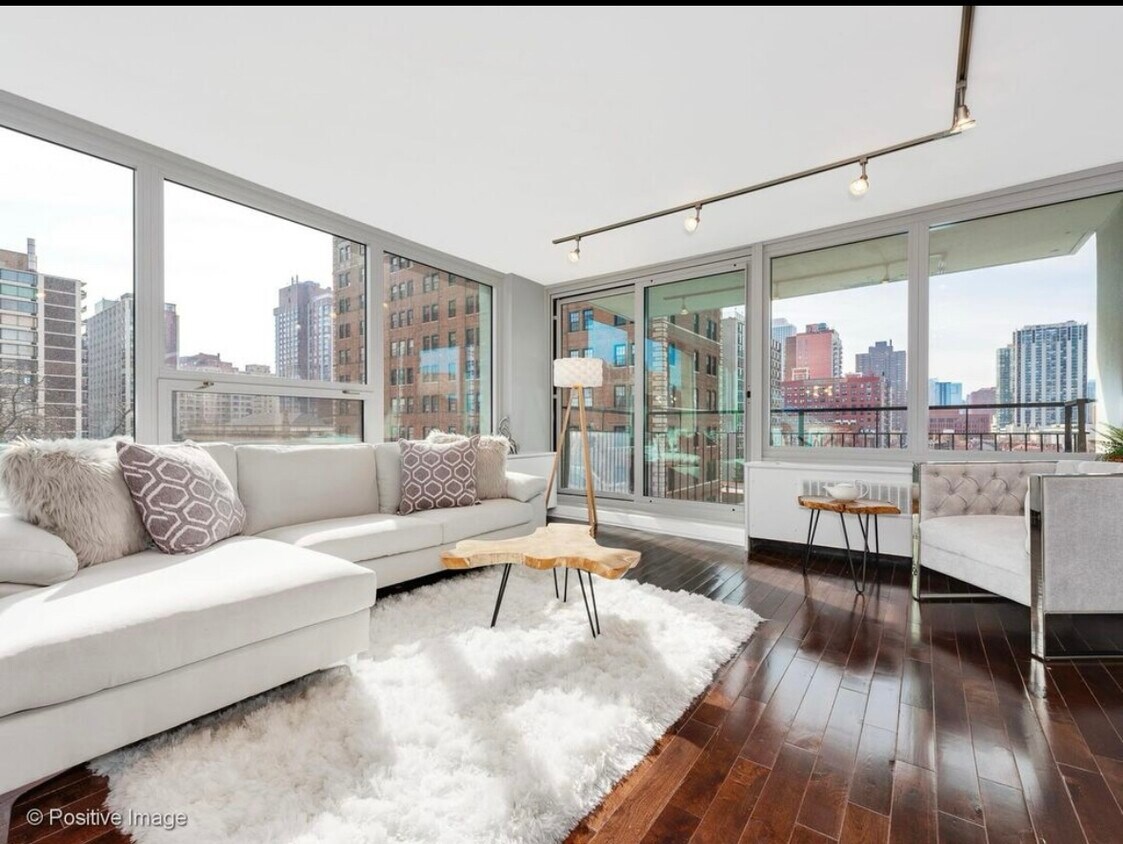 Foto principal - 88 W Schiller St