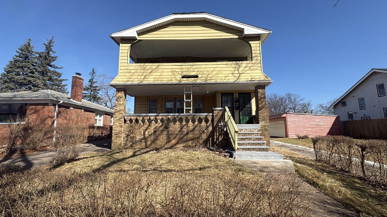 Primary Photo - 3755 E 154th St