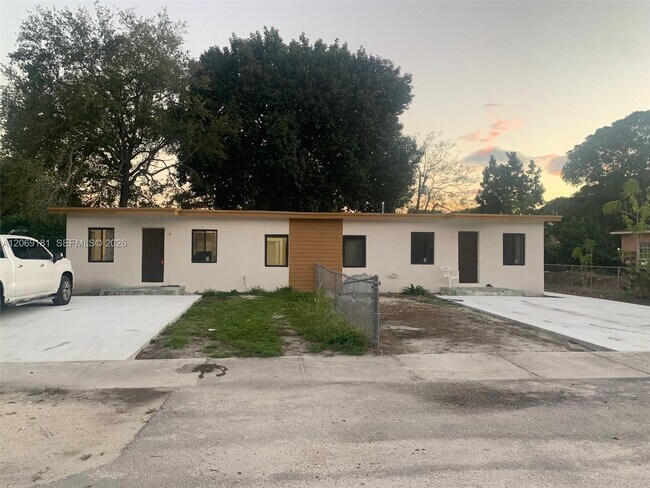 Foto del edificio - 2238 NW 93rd Terrace
