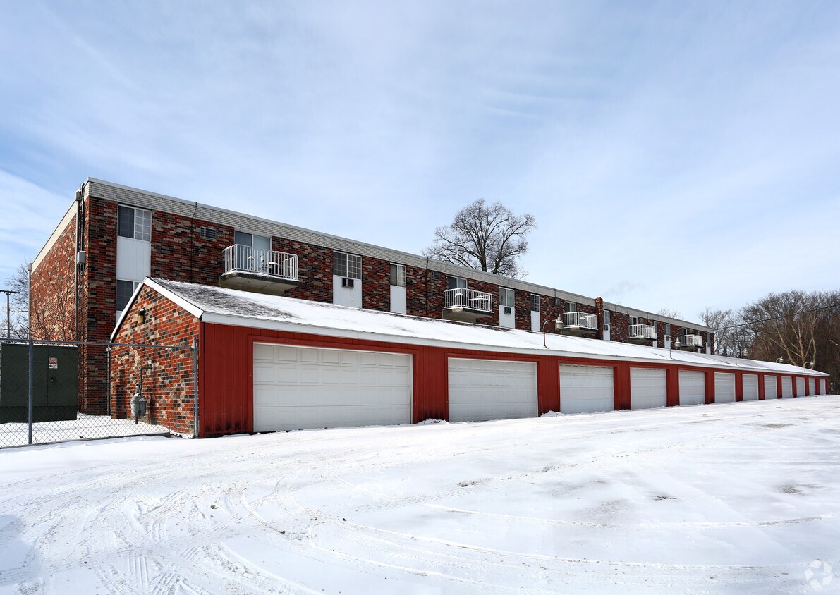 Foto del edificio - Crandall Park Apartments
