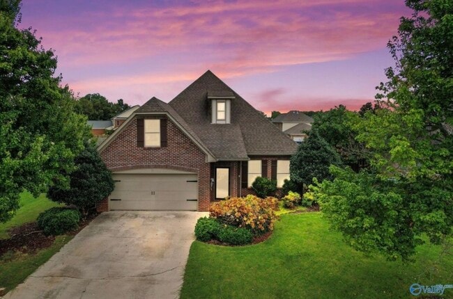 Building Photo - 22 Maple Grove Blvd SW