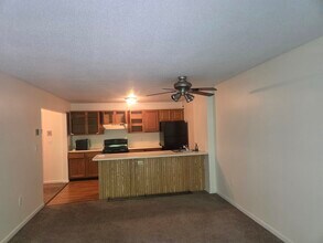 Building Photo - 120 Fisherville Rd