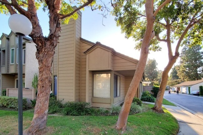 Foto del edificio - 16518 Poppyglen Ln