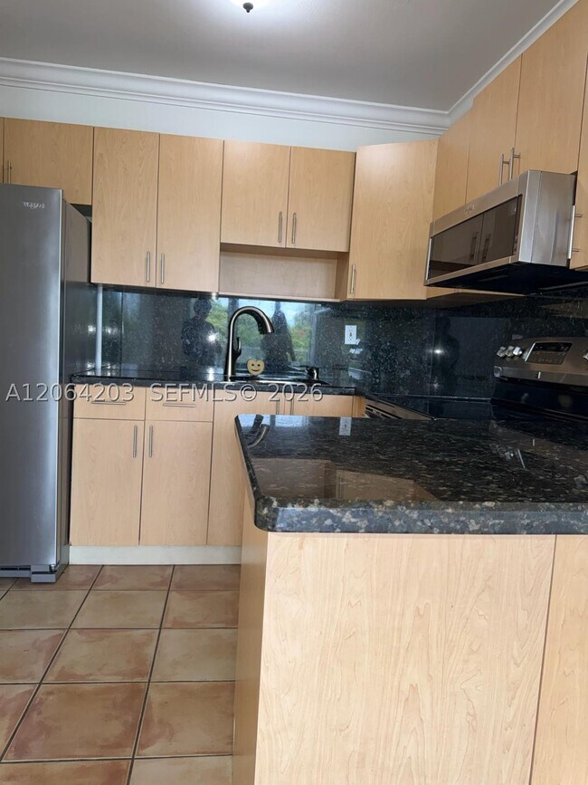 Foto del edificio - 3551 SW 9th Terrace