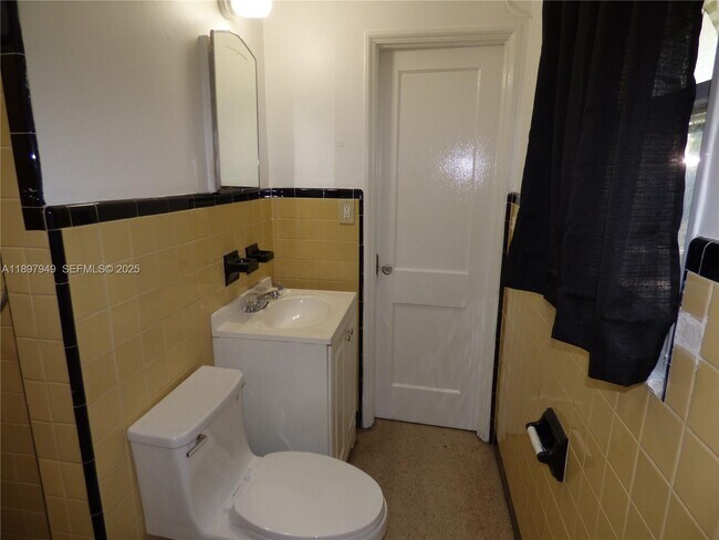 Foto del edificio - 522 N 19th Ave