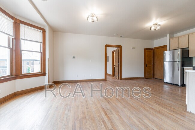Foto del edificio - 243 E 11th St