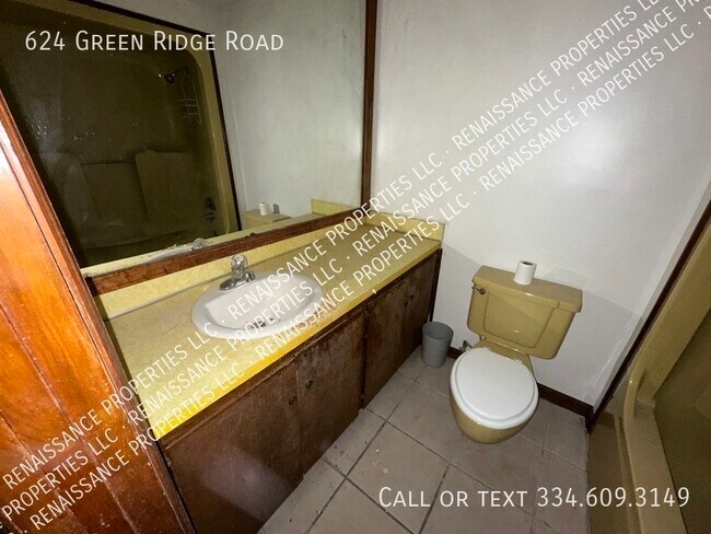 Foto del edificio - 624 Green Ridge Rd