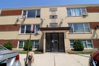 Building Photo - 6151 76th Ave