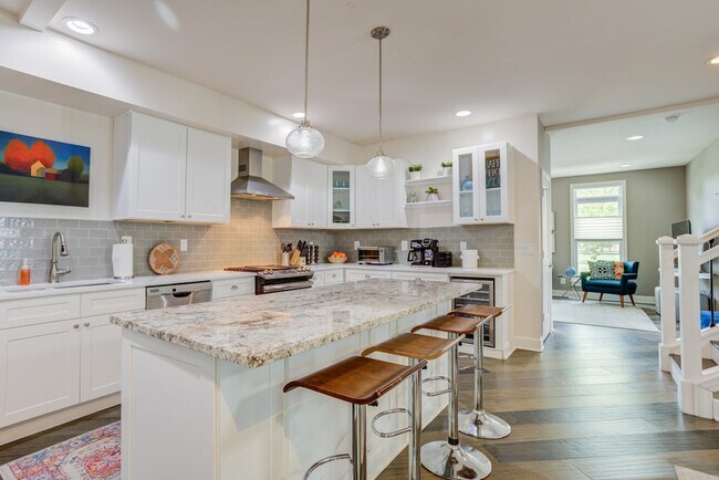 Foto del edificio - 373 E Morris St