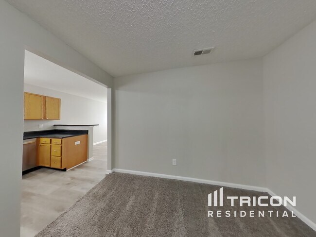 Foto del edificio - 2347 Middle View Drive Columbus IN