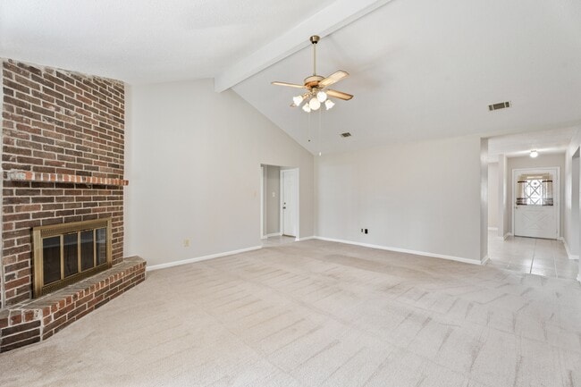 Building Photo - 200 Brookhaven Ct