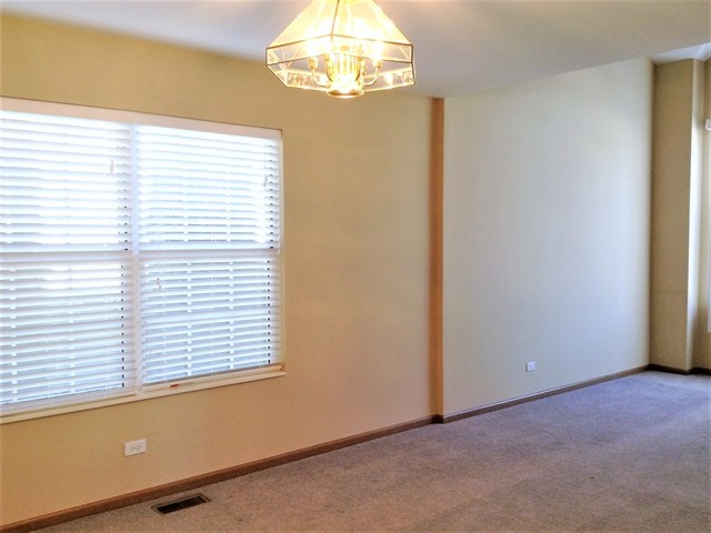 Building Photo - 301 Vana Drive