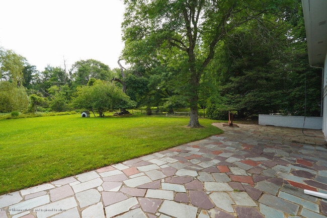 Building Photo - 41 Seven Bridges Road